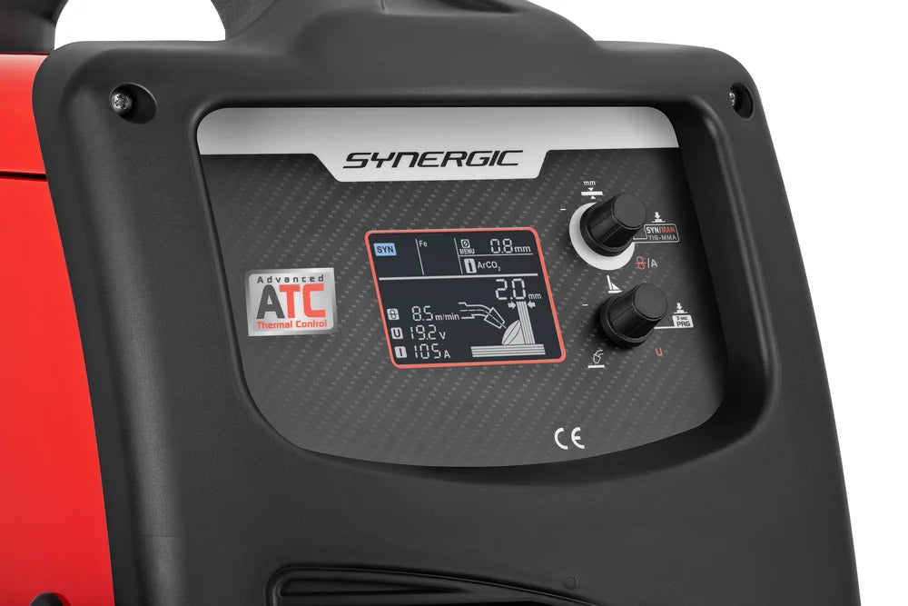 Pannello di controllo della Saldatrice Technomig 215 Dual Synergic 230V Telwin con display e impostazioni